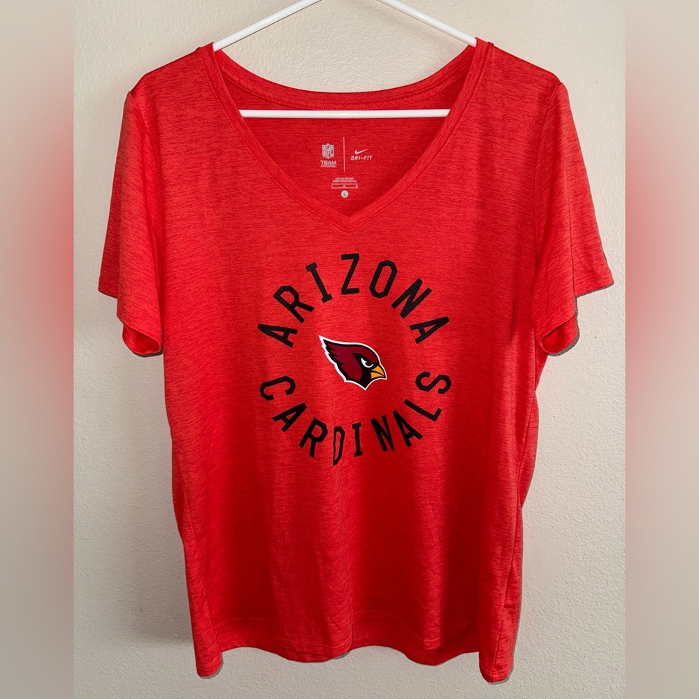 NFL Team Apparel Nike Dri Fit Women’s Arizona Cardinals‎ V Neck size Large